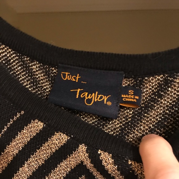 Perfect holiday sweater dress! - Picture 3 of 4